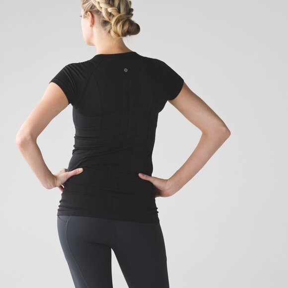 Lululemon Swiftly Tech Short Sleeve Crew Black Size 12 - Picture 2 of 5